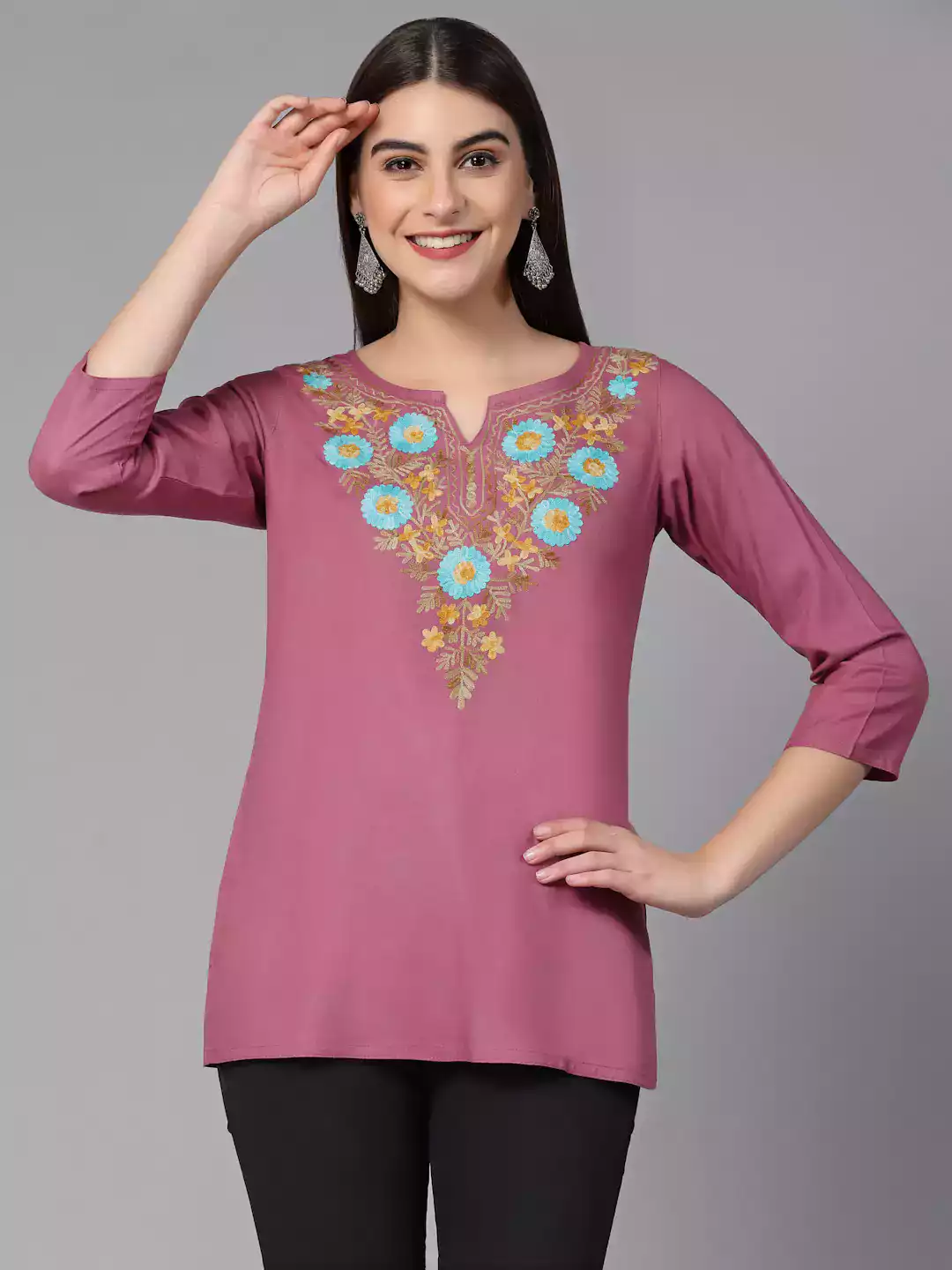 israa-aari-pink-short-kurti1-1-1.webp